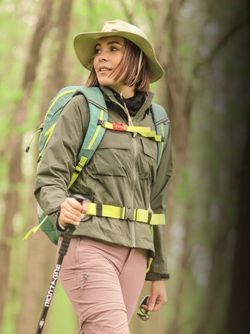 Indumentaria para treking, caminatas, trekking, remeras, camisas, pantalones, zapatillas