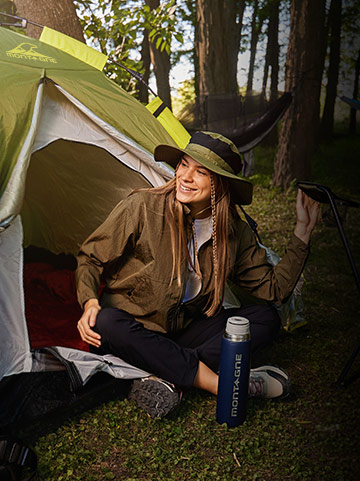 Artículos de camping, carpas, bolsas de dormir, mochilas, conservadoras, linternas